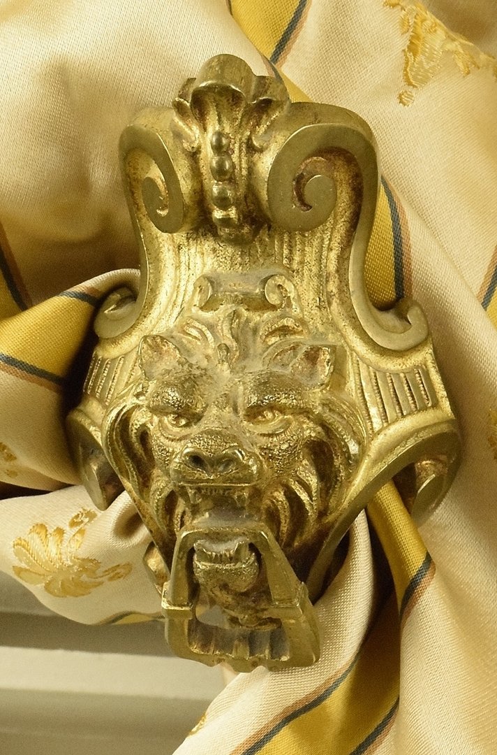 Details about   New Exquisite Antique Lion Head Curtain Drapery Tiebacks Holdbacks Pair