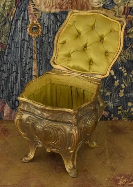 B1280 - Gorgeous Antique French Gilded Trinket Casket, Padded Green Silk Lining, 19th C