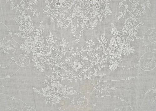 B1547 - Gorgeous Antique French Fine Muslin, Cornely Lace Curtain / Bed Throw, 19th C