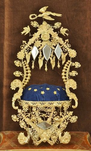 B1623 - Amazing Antique French Marriage / Wedding Stand, Hirondelle Crest, Napoleon III