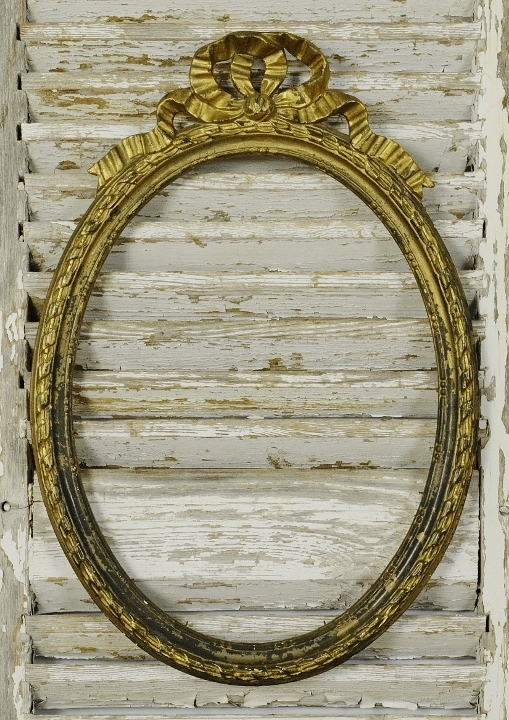 B1897 - Superb Large Antique French Gesso On Wood Gilded Oval Picture Frame, Bow Crest