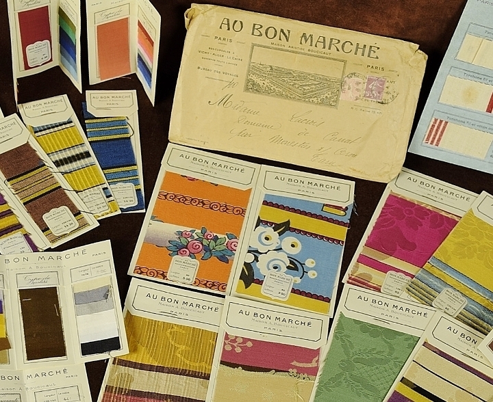 B1983 - Amazing Set 27 Antique French 'Au Bon Marche' PARIS Fabric Samples & Envelope